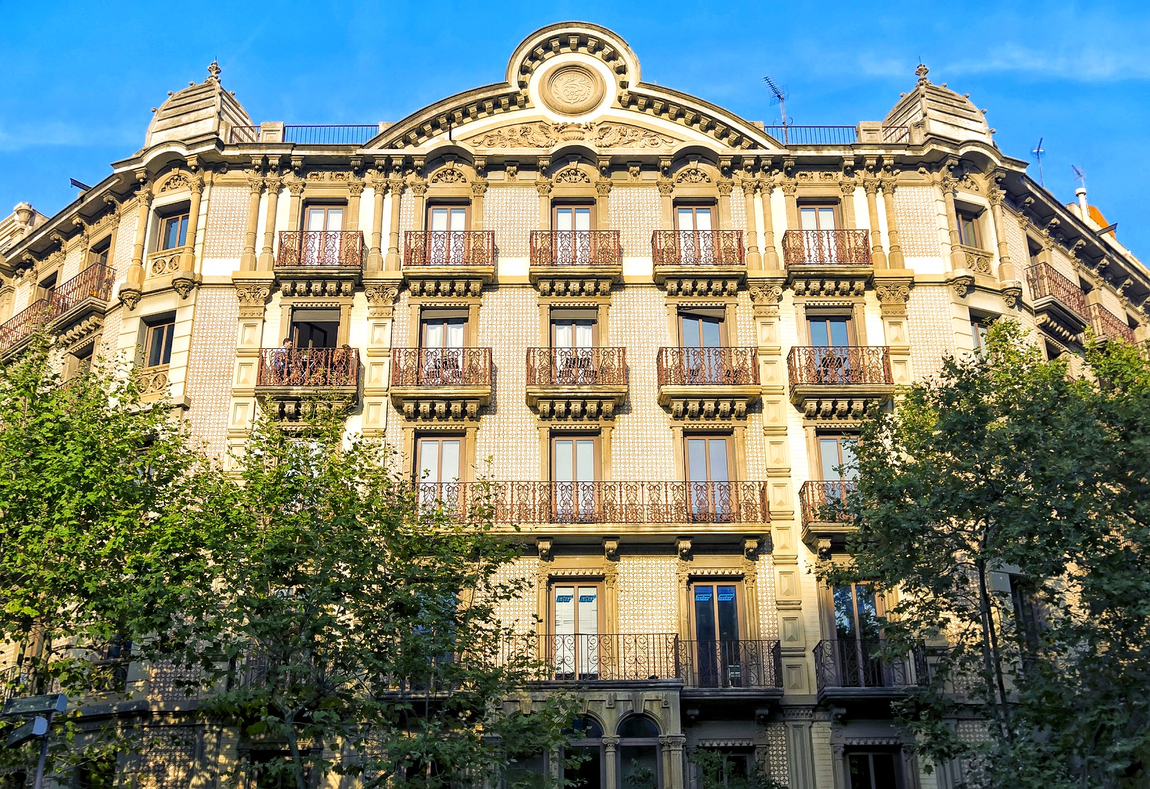 Twarze Barcelony Biuro podróży Goforworld by Kuźniar